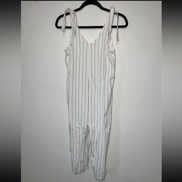 Jumpsuit Grey and White Size XS - Picture 1 of 3